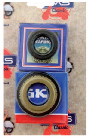 Crankshaft bearing kit RMS with o-rings and oil seals plavi